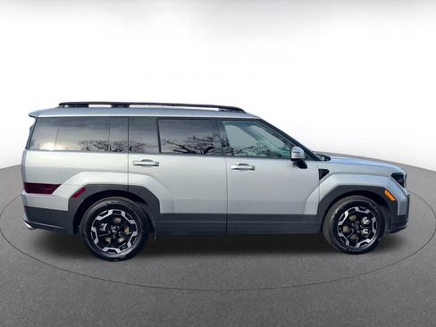 Used 2025 Hyundai Santa Fe SEL image 16