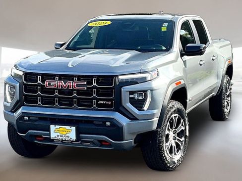 Used 2024 GMC Canyon AT4 w/ AT4 Premium Package AWD/4WD image 3