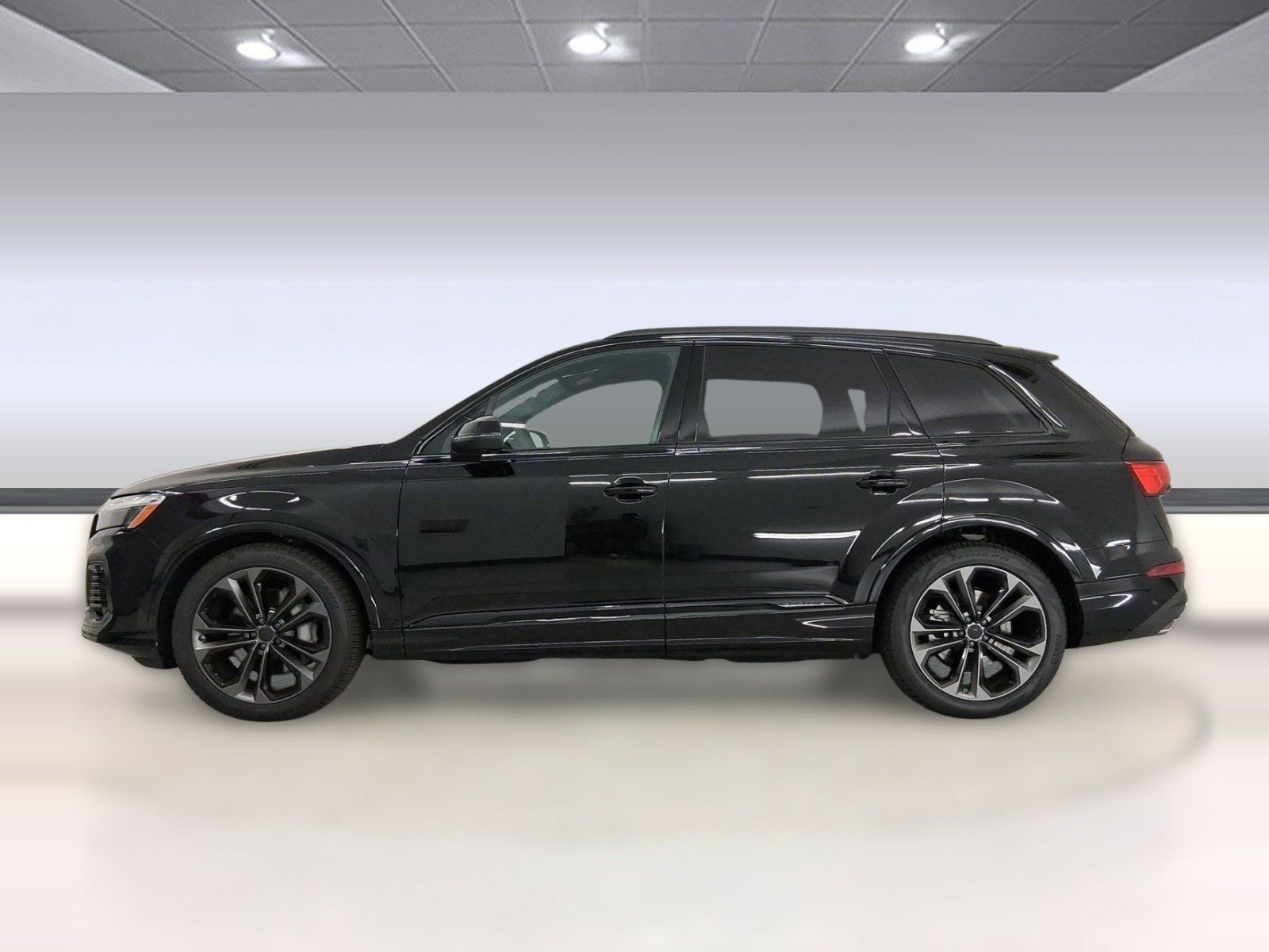 Certified 2026 Audi Q7 3.0T Premium Plus w/ Premium Plus Package AWD/4WD image 2