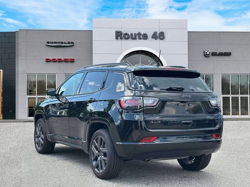 Used 2025 Jeep Compass Limited w/ High Altitude Package AWD/4WD image 4