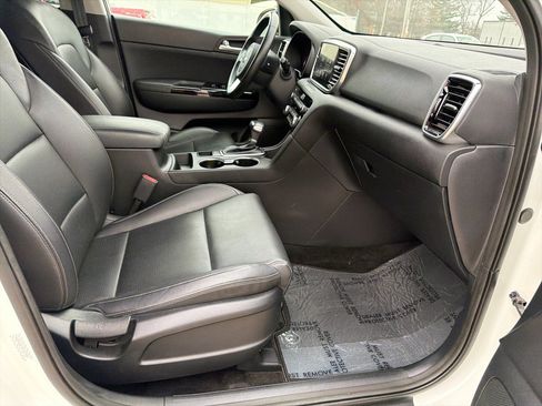 Used 2022 Kia Sportage EX image 37