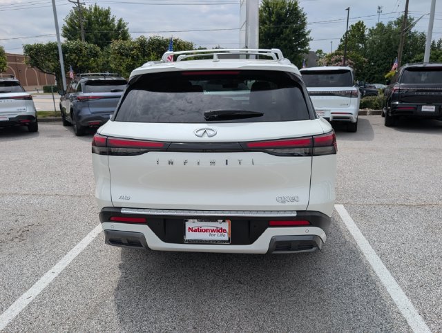 Used 2023 INFINITI QX60 Sensory w/ Cargo Package AWD/4WD image 4