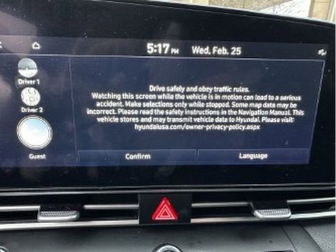 Used 2023 Hyundai Elantra SEL w/ Convenience Package image 28