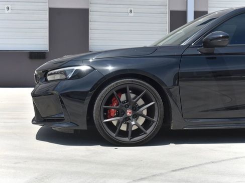 Used 2024 Honda Civic Type R image 5