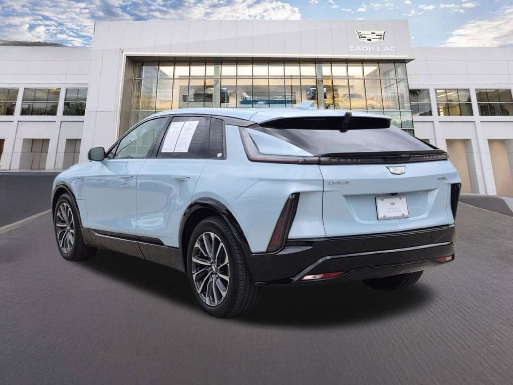 Certified 2024 Cadillac Lyriq Sport AWD/4WD image 7