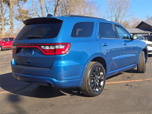 Used 2023 Dodge Durango SXT w/ SXT Blacktop Group AWD/4WD image 11