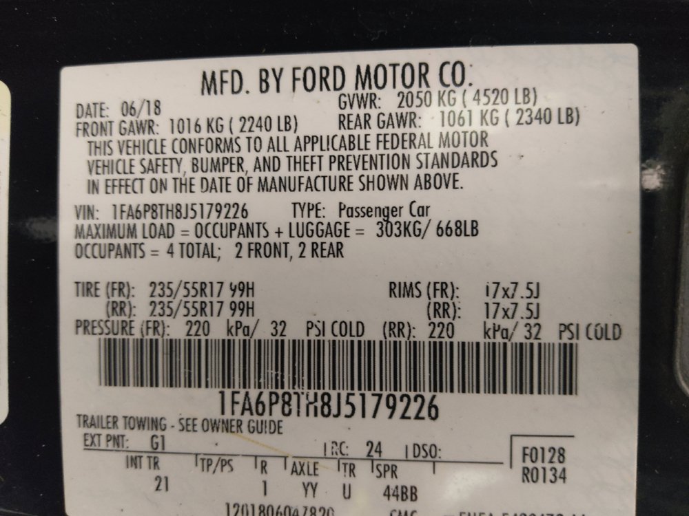 Used 2018 Ford Mustang Coupe RWD image 33