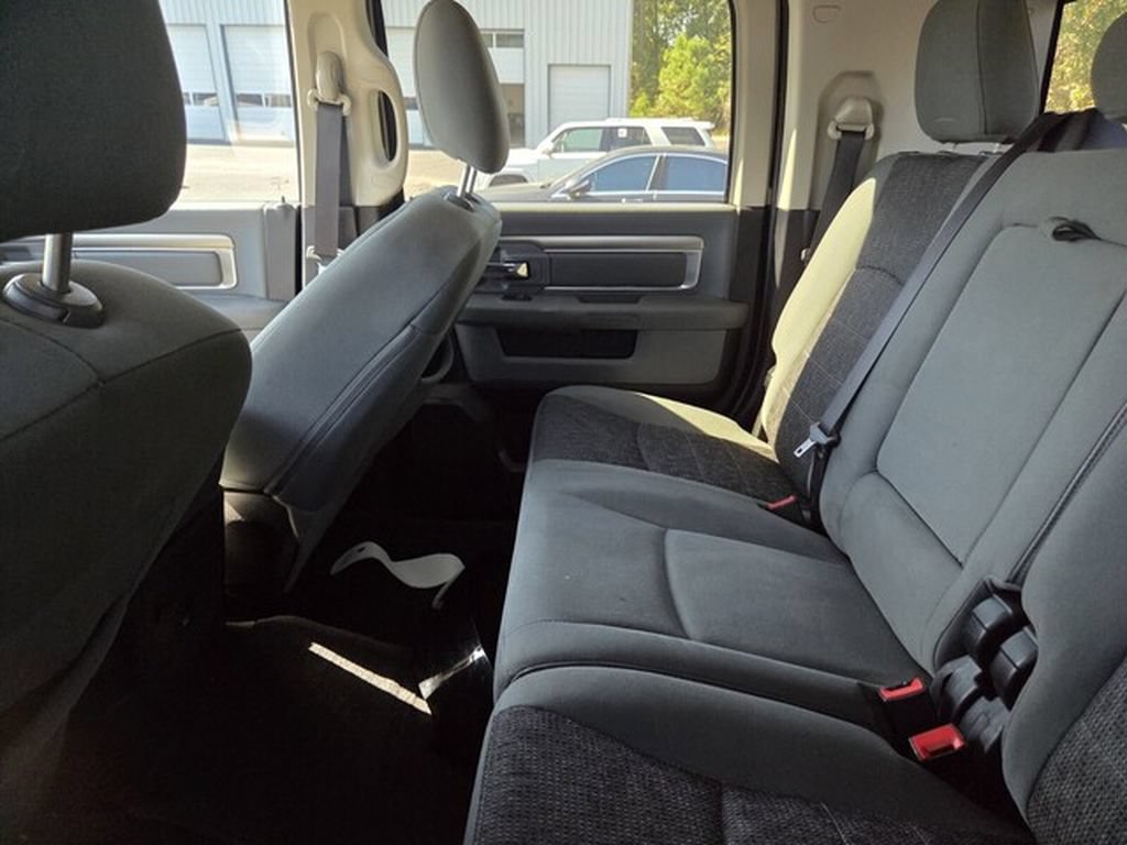 Used 2016 RAM 2500 Big Horn RWD image 5