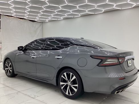 Used 2021 Nissan Maxima 3.5 SV w/ Floor Mat Group FWD image 11