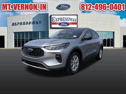 Used 2024 Ford Escape Active w/ Cold Weather Package FWD image 3