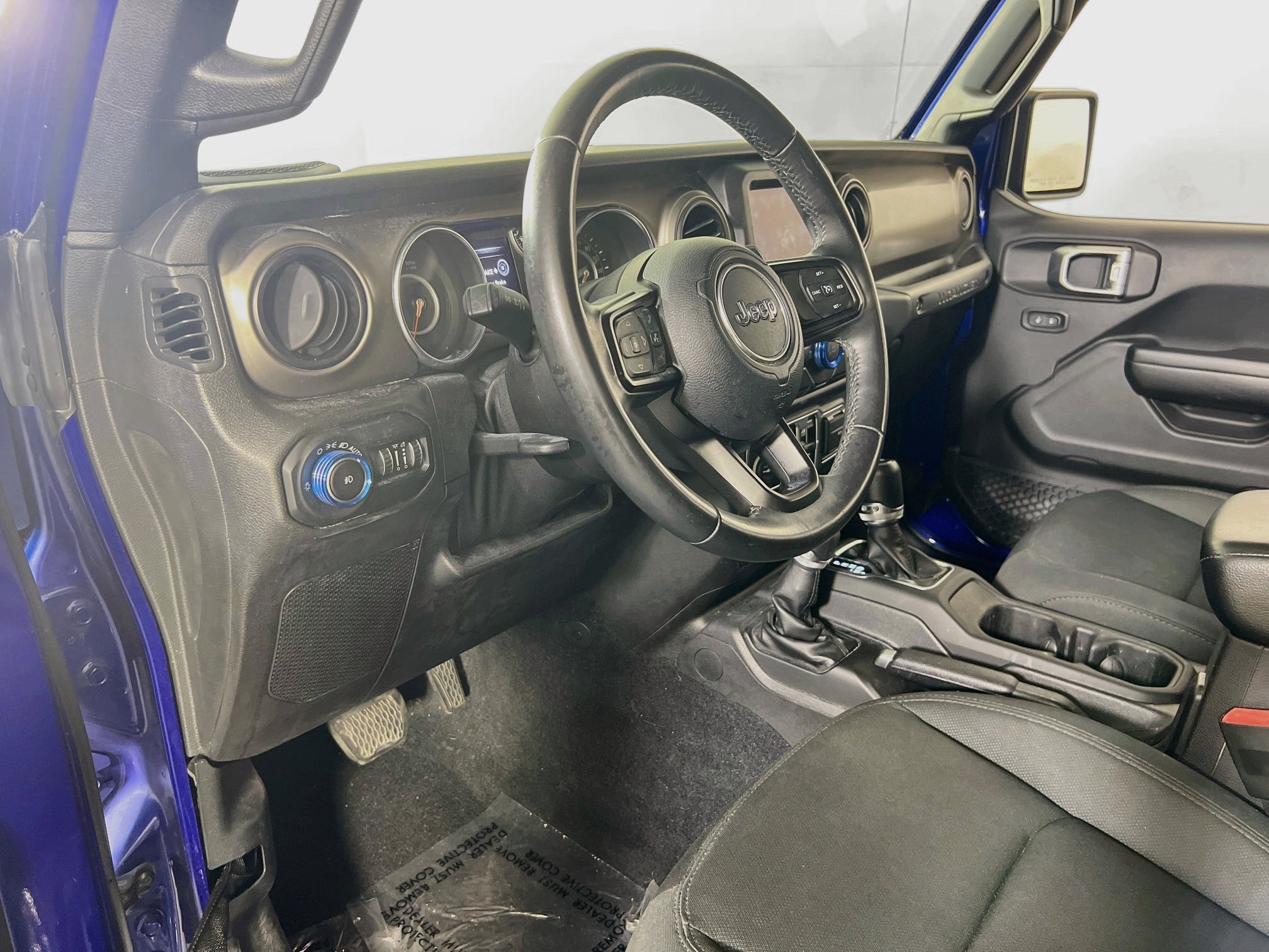 Used 2018 Jeep Wrangler Unlimited Sport S AWD/4WD image 9