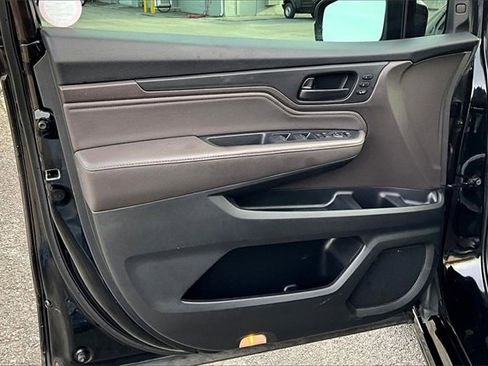 Used 2018 Honda Odyssey Touring image 18