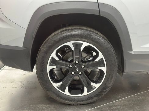 Used 2025 Chevrolet Equinox LT w/ Safety and Technology Package FWD image 26