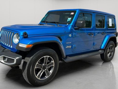 Used 2023 Jeep Wrangler Unlimited Sahara w/ LED Lighting Group AWD/4WD image 10