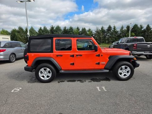 Used 2018 Jeep Wrangler Unlimited Sport S AWD/4WD image 18