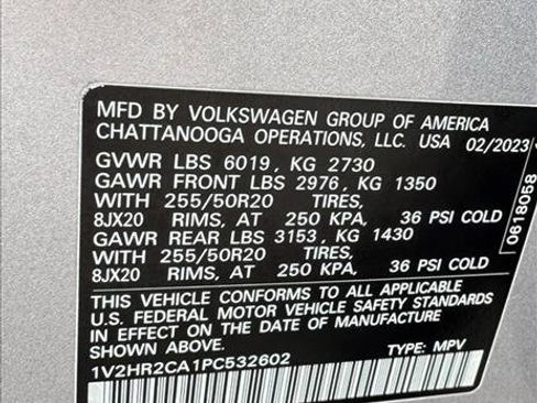 Used 2023 Volkswagen Atlas SE AWD/4WD image 23