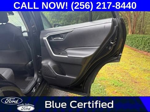 Used 2021 Toyota RAV4 XLE FWD image 22