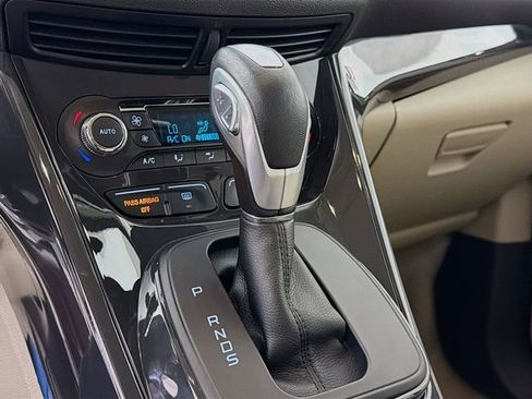 Used 2015 Ford Escape Titanium FWD image 19