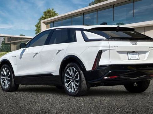 Certified 2024 Cadillac Lyriq Sport AWD/4WD image 6