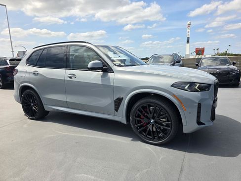 New 2026 BMW X5 xDrive40i w/ M Sport Package AWD/4WD image 13