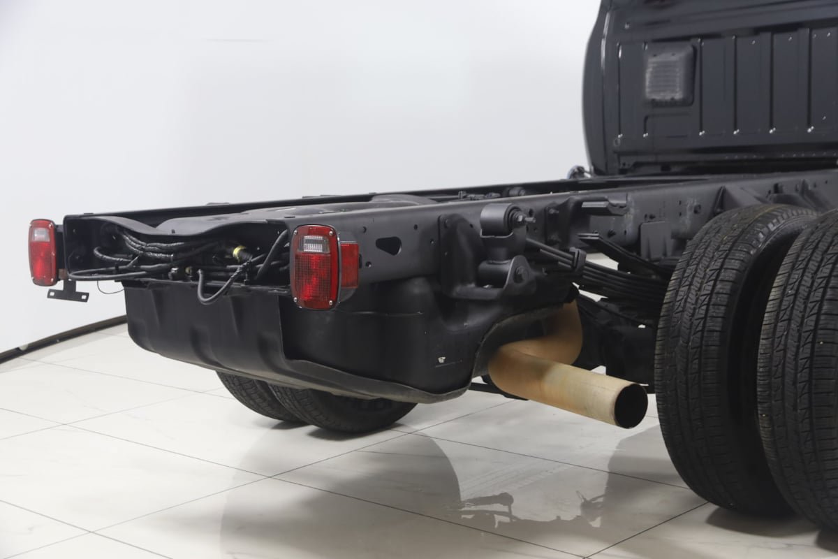 Used 2023 RAM 3500 Tradesman w/ Chrome Appearance Group AWD/4WD image 32