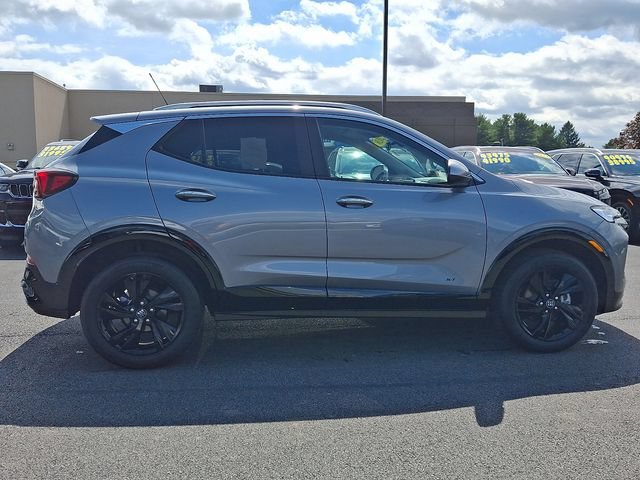 Used 2026 Buick Encore GX Sport Touring w/ Comfort Package AWD/4WD image 7