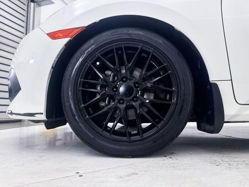 Used 2018 Honda Civic EX-T image 13