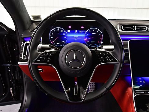 Used 2025 Mercedes-Benz S 580 4MATIC Sedan image 18