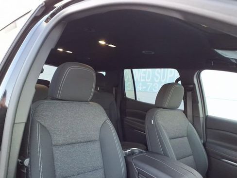 Used 2026 Chevrolet Traverse LT w/ Driver Confidence Package image 20