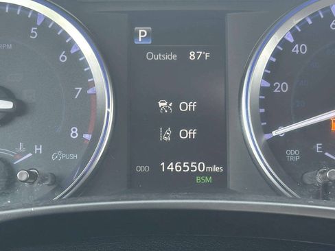 Used 2019 Toyota Highlander XLE AWD/4WD image 26