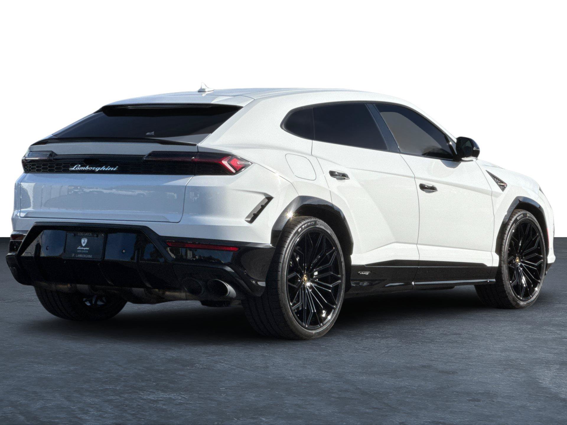 Used 2025 Lamborghini Urus SE AWD/4WD image 3