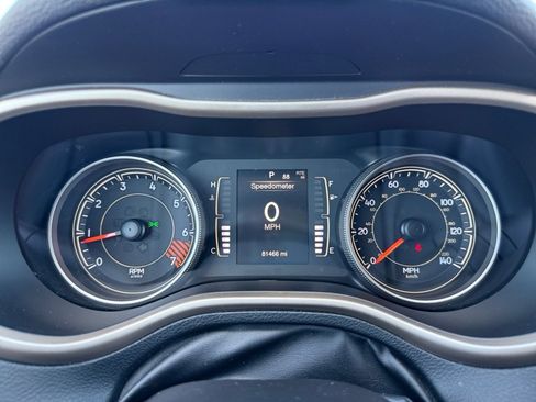 Used 2015 Jeep Cherokee Latitude FWD image 19