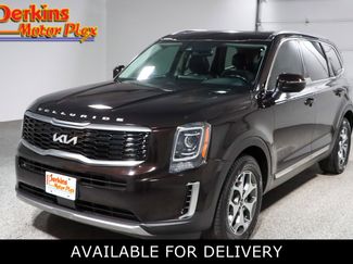 Used 2022 Kia Telluride EX video 1