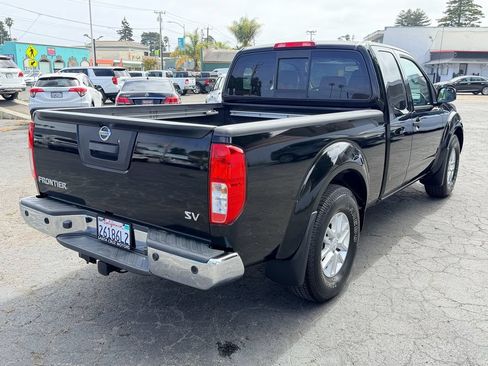 Used 2016 Nissan Frontier SV w/ SV Value Truck Package RWD image 6