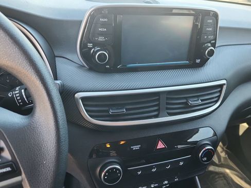Used 2019 Hyundai Tucson SE AWD/4WD image 22