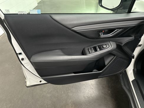 Used 2021 Subaru Outback Premium AWD/4WD image 17