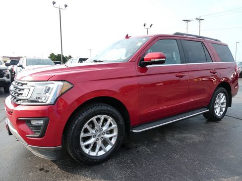 Used 2020 Ford Expedition XLT w/ Equipment Group 202A AWD/4WD image 9