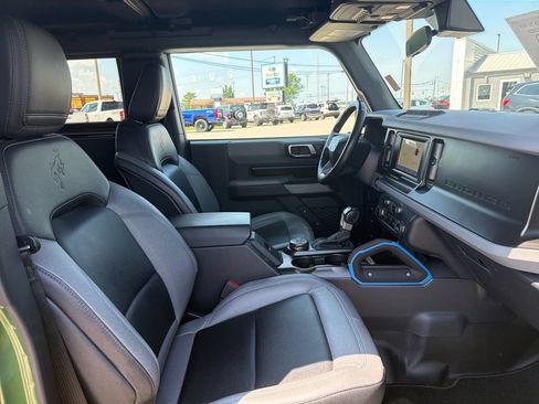 Used 2025 Ford Bronco Badlands AWD/4WD image 18