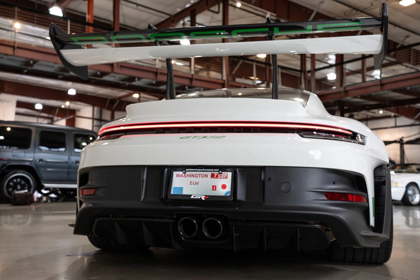 Used 2024 Porsche 911 GT3 RS RWD image 40