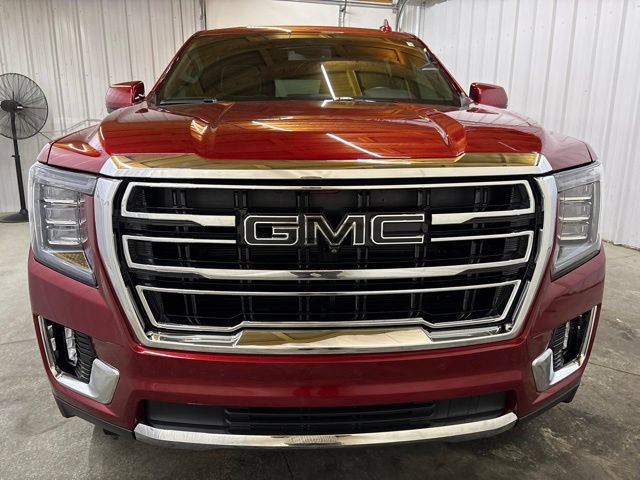 Used 2023 GMC Yukon SLT w/ SLT Premium Package AWD/4WD image 2