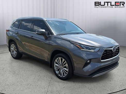 Used 2022 Toyota Highlander Platinum AWD/4WD image 8