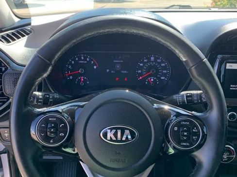 Used 2020 Kia Soul EX FWD image 28