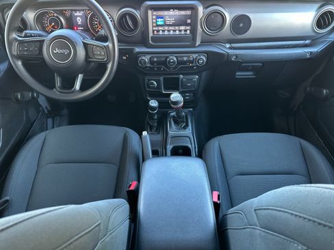Used 2022 Jeep Gladiator Sport w/ Trailer Tow Package AWD/4WD image 13