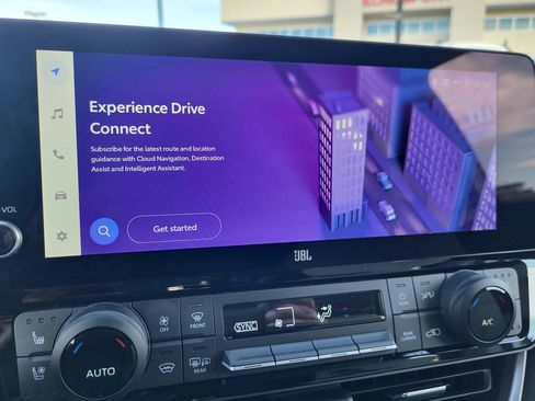 Used 2024 Toyota Grand Highlander Limited image 23