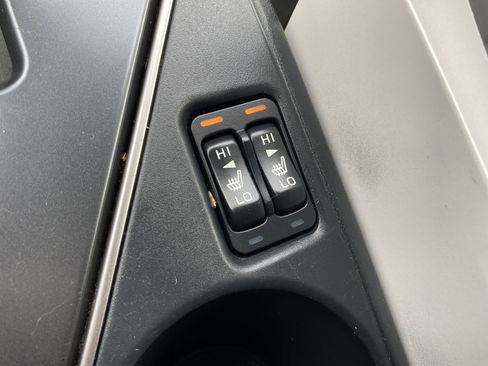 Used 2024 Subaru Impreza 2.0i Sport image 32