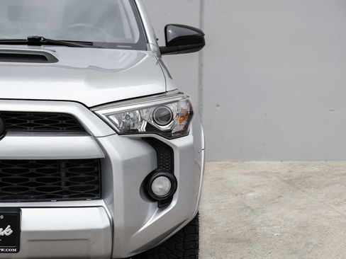 Used 2015 Toyota 4Runner Trail AWD/4WD image 46