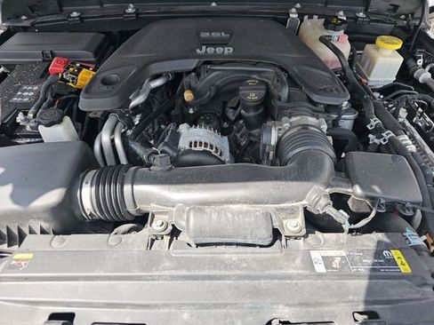Used 2021 Jeep Gladiator Overland AWD/4WD image 16