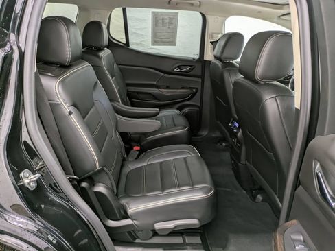 Used 2022 GMC Acadia Denali w/ Black Diamond Edition AWD/4WD image 8