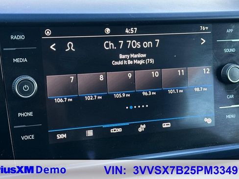 Certified 2023 Volkswagen Taos SE w/ Black Wheel Package image 29