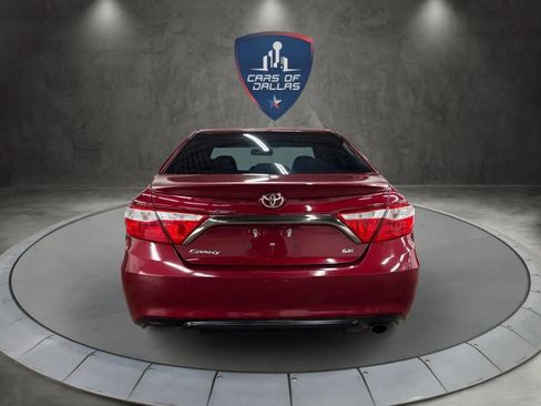 Used 2016 Toyota Camry SE FWD image 4